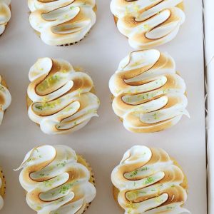 Cofetaria Zmeur cupcakes Margarita