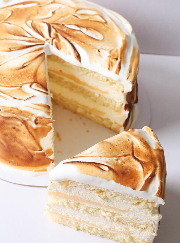 tort Margarita 3 Cofetaria Zmeur tort Margarita taiat