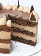 Cofetaria Zmeur tort cu ciocolata alune de padure si cafea taiat