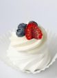 Cofetaria Zmeur mini pavlova bucata