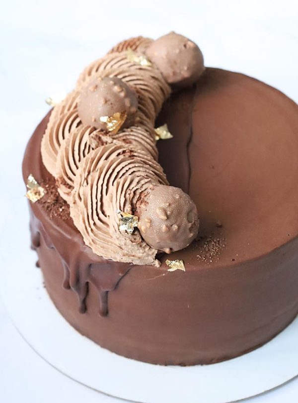 cofetaria zmeur tort Snickers 1 cofetaria zmeur tort Snickers 1