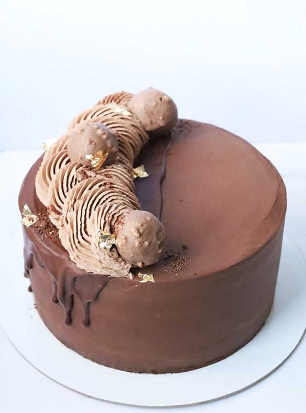 cofetaria zmeur tort snickers 2 cofetaria zmeur tort snickers 2